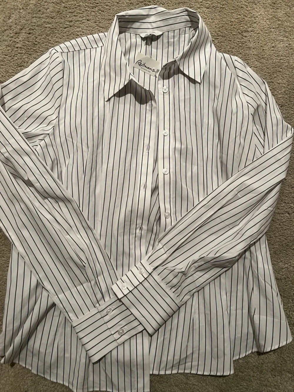 Reitmans White Button-Down Shirt with Black Pinstripes. NWT - Picture 4 of 5